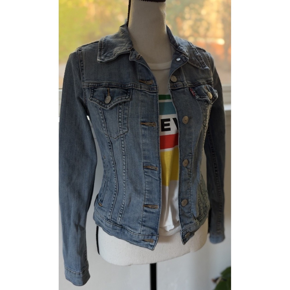 Levi's Original Trucker Jean Jacket Womens XS Medium Wash Blue Denim Classic Fit